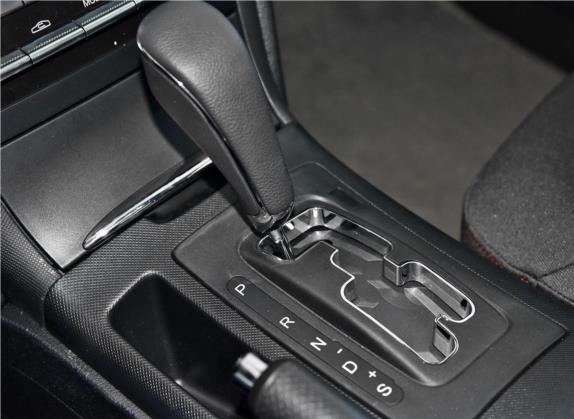 奔腾B70 2018款 2.0L 自动互联智享型 中控类   挡把