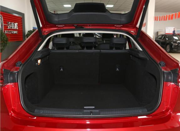 2022款 1.5T 自动畅享型 车厢座椅   后备厢