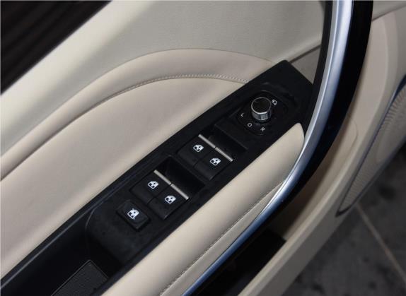 奔腾T77 2019款 230 TID 自动尊贵型 国V 车厢座椅   门窗控制