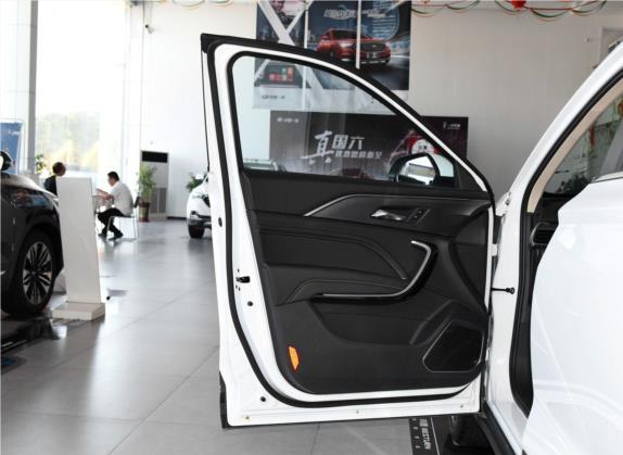 奔腾T77 2019款 230 TID 自动豪华型 国VI 车厢座椅   前门板