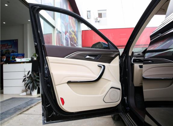 奔腾T77 2020款 PRO 280 TID 自动精英型 车厢座椅   前门板