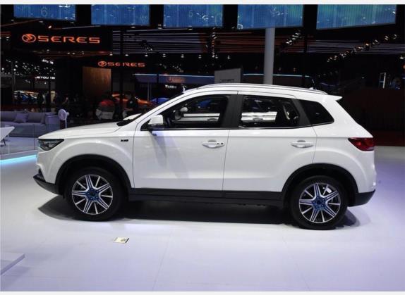 奔腾X40新能源 2019款 EV400 尊享型 外观   正侧