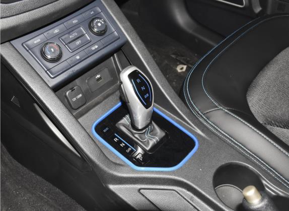 奔腾X40新能源 2019款 EV460 舒适型 中控类   挡把