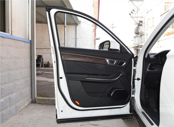 奔腾T99 2020款 20TD 自动豪华型 车厢座椅   前门板