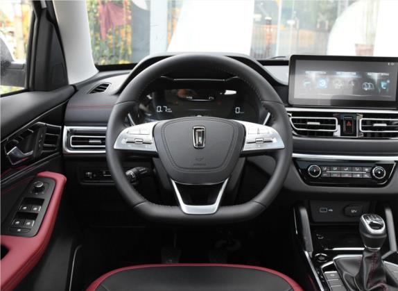 奔腾T33 2019款 1.6L 手动豪华型 国VI 中控类   驾驶位