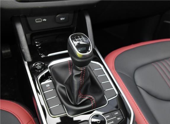 奔腾T33 2019款 1.6L 手动豪华型 国VI 中控类   挡把