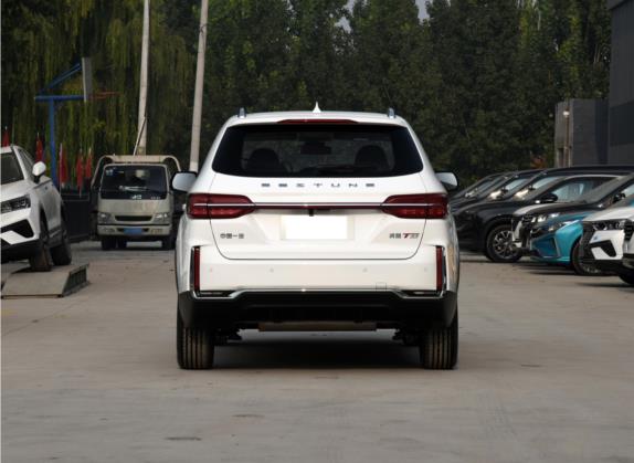 奔腾T33 2021款 1.2T 手动豪华型 外观   正后