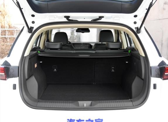 奔腾T55 2021款 1.5T 自动乐活·尊享版 车厢座椅   后备厢