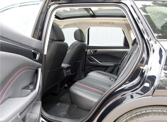 奔腾T55 2021款 1.5T 自动劲享·豪华版 车厢座椅   后排空间