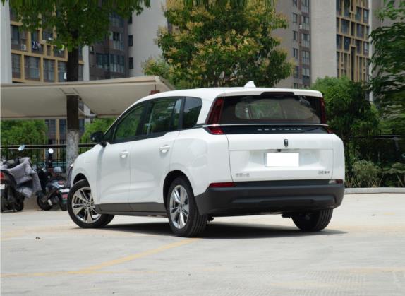 奔腾NAT 2022款 舒享出行版 100kW 419km 外观   斜后