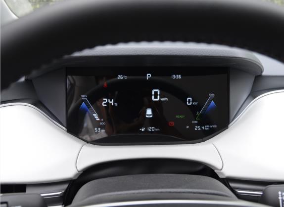 奔腾NAT 2022款 舒享出行版 100kW 419km 中控类   仪表盘