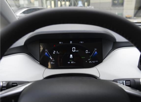 奔腾NAT 2022款 舒享出行 换电版 100kW 401km 中控类   仪表盘