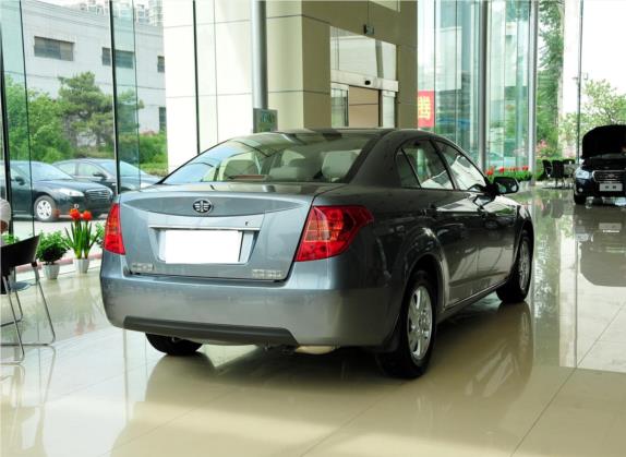 奔腾B50 2011款 1.6L 自动天窗版 外观   斜后