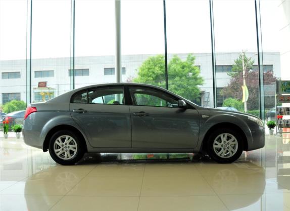 奔腾B50 2011款 1.6L 自动天窗版 外观   正侧