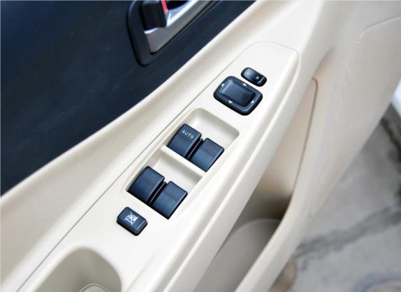 奔腾B50 2011款 1.6L 自动尊贵型 车厢座椅   门窗控制