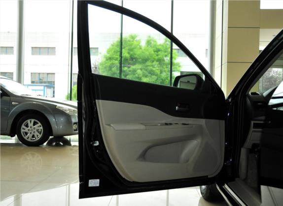 奔腾B50 2011款 1.6L 自动时尚型 车厢座椅   前门板