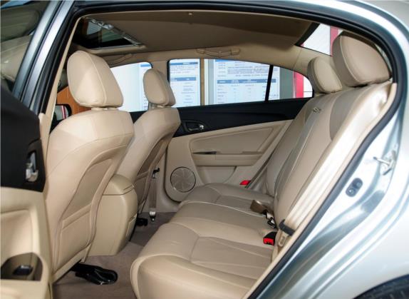 奔腾B50 2013款 1.8L 自动尊贵型 车厢座椅   后排空间