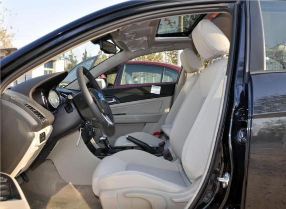 奔腾B50 2013款 1.6L 自动豪华型 车厢座椅   前排空间