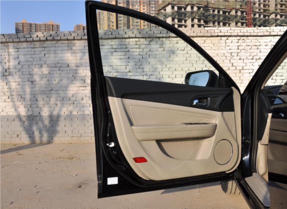 奔腾B50 2013款 1.6L 自动豪华型 车厢座椅   前门板