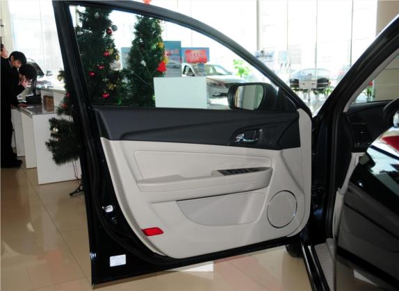 奔腾B50 2013款 1.8L 自动舒适型 车厢座椅   前门板