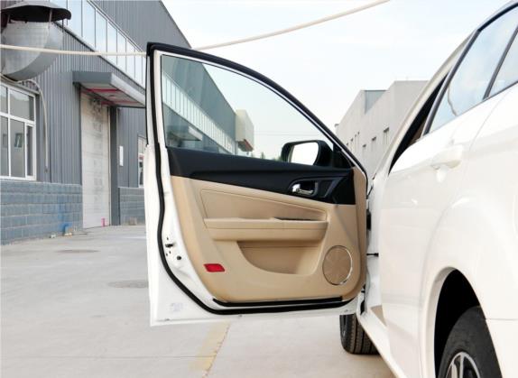 奔腾B50 2013款 1.6L 手动尊贵型 车厢座椅   前门板