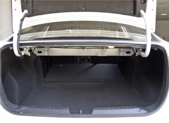 奔腾B50 2016款 1.4T 自动运动尊贵型 车厢座椅   后备厢