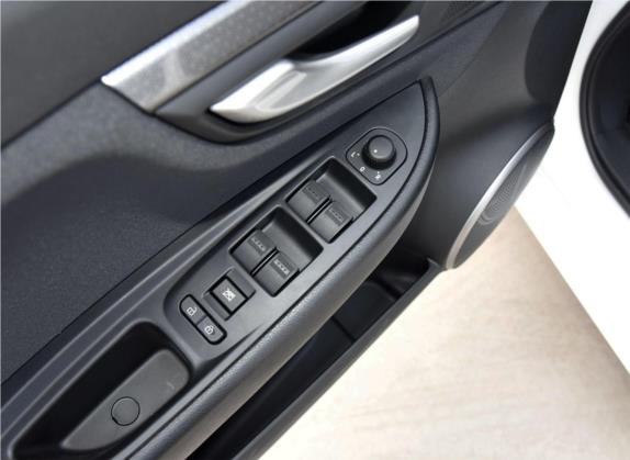 奔腾B50 2016款 1.6L 手动技术型 车厢座椅   门窗控制
