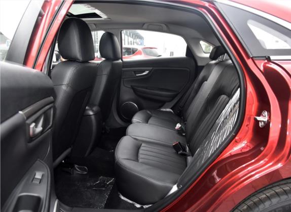 奔腾B50 2016款 1.4T 自动豪华型 车厢座椅   后排空间