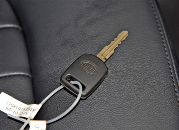 奔腾B50 2016款 1.6L 手动豪华型 其他细节类   钥匙