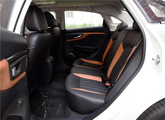 奔腾B50 2019款 1.6L 手动精英型 车厢座椅   后排空间