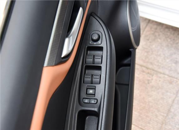 奔腾B50 2019款 1.6L 手动精英型 车厢座椅   门窗控制