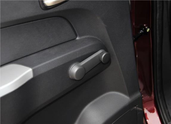 欧力威 2015款 1.2L 手动畅享型 车厢座椅   门窗控制
