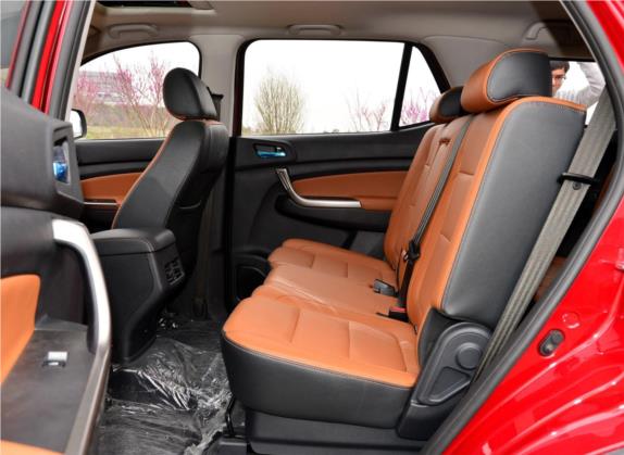 长安欧尚CX70 2016款 1.6L 手动豪华型 车厢座椅   后排空间