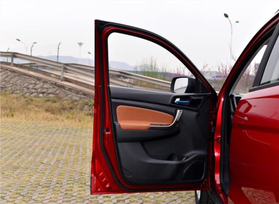 长安欧尚CX70 2016款 1.6L 手动豪华型 车厢座椅   前门板