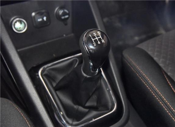 长安欧尚CX70 2016款 1.6L 手动舒适型 中控类   挡把