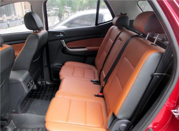 长安欧尚CX70 2016款 1.6L 手动精英型 车厢座椅   后排空间
