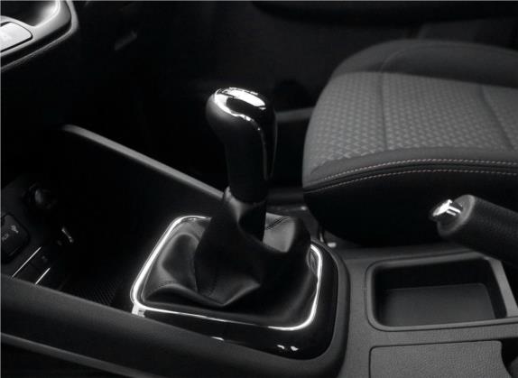 长安欧尚CX70 2016款 1.6L 手动运动型 中控类   挡把