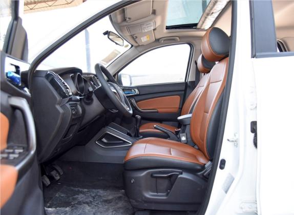 长安欧尚CX70 2016款 1.6L 手动智联型 车厢座椅   前排空间