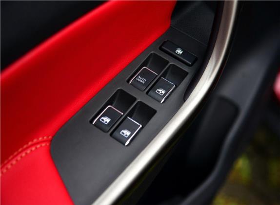 长安欧尚CX70 2017款 CX70T 1.5T 自动尊擎版 车厢座椅   门窗控制