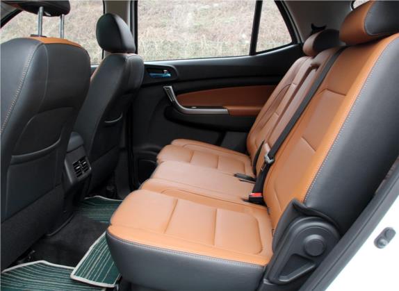 长安欧尚CX70 2017款 CX70T 1.5T 手动豪擎版 车厢座椅   后排空间