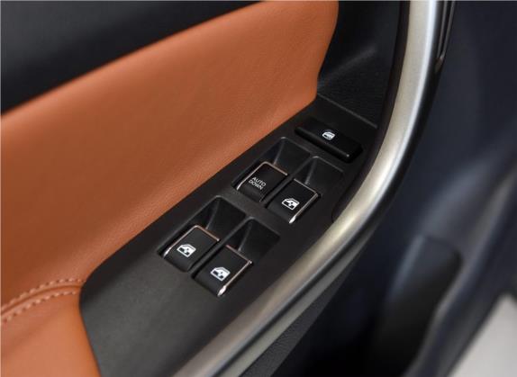 长安欧尚CX70 2017款 改款 CX70T 1.5T 自动尊擎版 车厢座椅   门窗控制