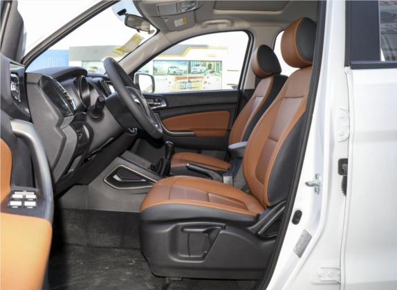 长安欧尚CX70 2019款 1.6L 手动旗舰型 车厢座椅   前排空间