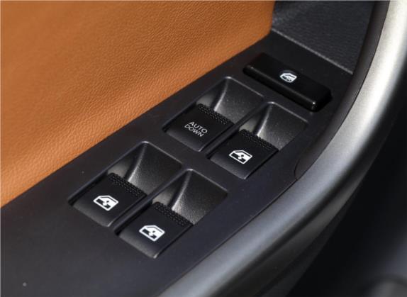 长安欧尚CX70 2019款 1.6L 手动旗舰型 车厢座椅   门窗控制