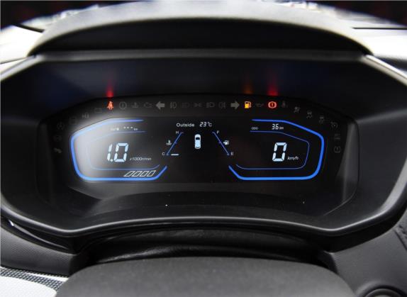 长安欧尚A800 2017款 1.5T 手动豪华型 中控类   仪表盘