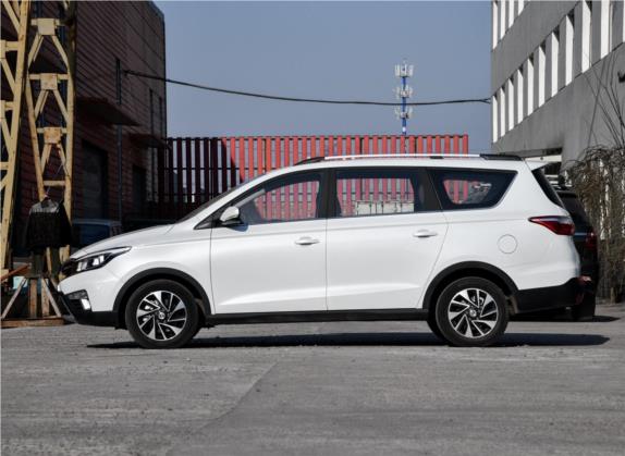 长安欧尚A800 2017款 1.6L 手动舒适型 外观   正侧