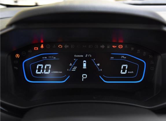 长安欧尚A800 2017款 1.5T 自动舒适型 中控类   仪表盘