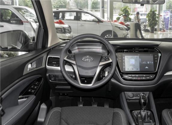 长安欧尚A800 2019款 1.6L 手动舒适型 国VI 中控类   驾驶位