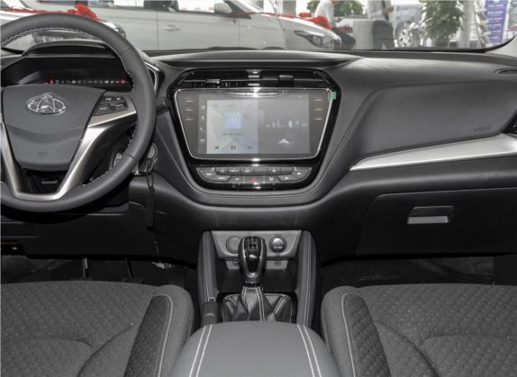 长安欧尚A800 2019款 1.6L 手动舒适型 国VI 中控类   中控台