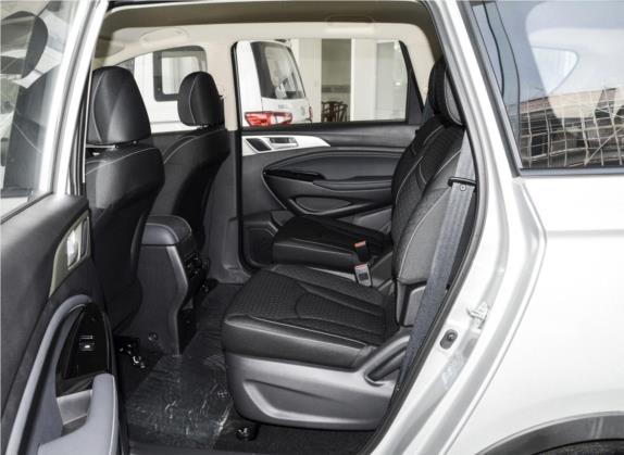 长安欧尚A800 2019款 1.6L 手动舒适型 国VI 车厢座椅   后排空间
