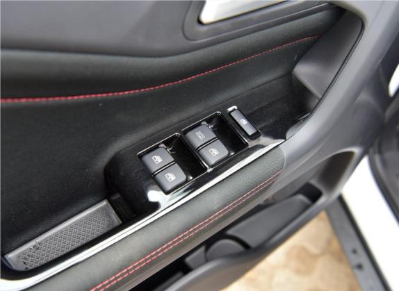 长安欧尚X70A 2018款 1.5L 手动标准型 车厢座椅   门窗控制